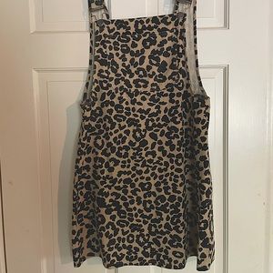 Cheetah print overall dress🐆